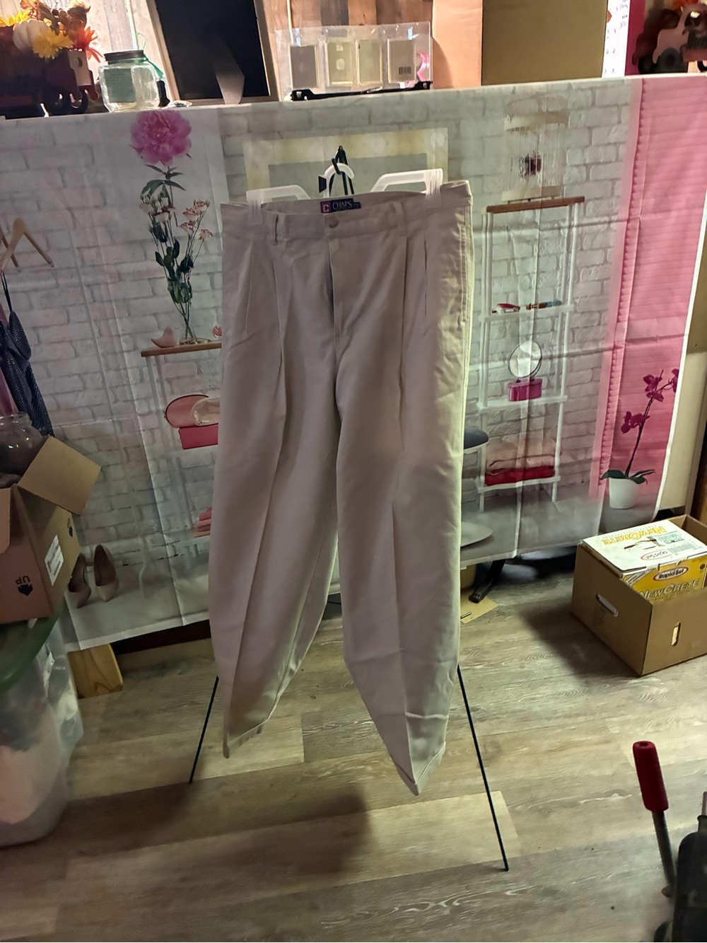 Chaps Men's Dress Pants in Light Beige